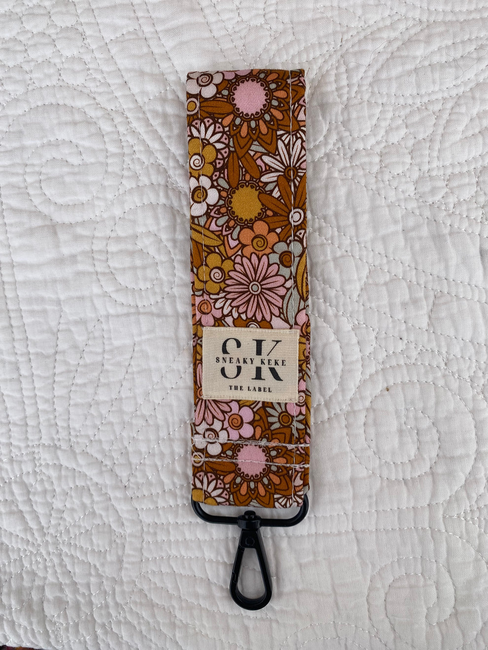 Adelaide Keychain – Sneaky Keke the label